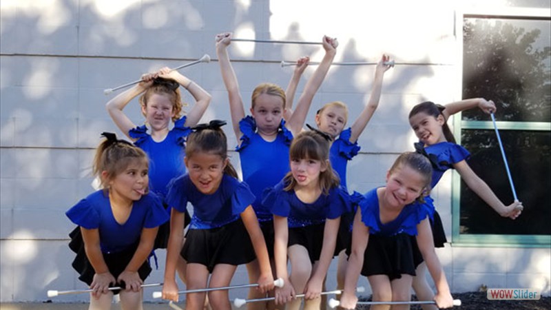 2022 LHS Parade 20220930_171123-preparade-silly-pose